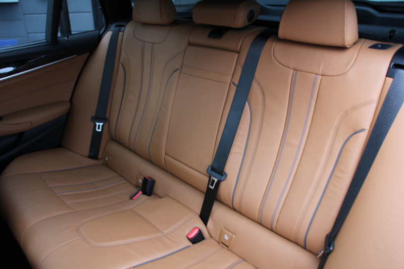 BMW 5シリーズ 530i ﾂｰﾘﾝｸﾞMｽﾎﾟｰﾂ ｾﾚｸﾄP 後期 252馬力 ﾊﾟﾉﾗﾏｻﾝﾙｰﾌ ｺﾆｬｯｸﾚｻﾞｰ 全席ﾋｰﾀｰ ﾊｰﾏﾝｶｰﾄﾞﾝｻﾗｳﾝﾄﾞｱﾀﾞﾌﾟﾃｨﾌﾞｻｽ 19AW Mspﾌﾞﾚｰｷ LEDﾍｯﾄﾞﾗｲﾄ ｵｰﾄﾊｲﾋﾞｰﾑ 360度ｶﾒﾗ ｱｯﾌﾟﾙｶｰﾌﾟﾚｲ BMWﾗｲﾌﾞｺｯｸﾋﾟｯﾄ 2年保証