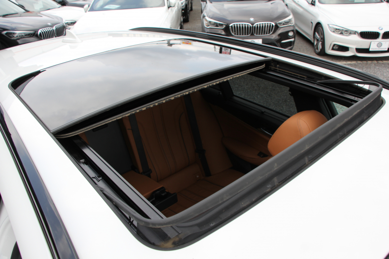 BMW 5シリーズ 530i ﾂｰﾘﾝｸﾞMｽﾎﾟｰﾂ ｾﾚｸﾄP 後期 252馬力 ﾊﾟﾉﾗﾏｻﾝﾙｰﾌ ｺﾆｬｯｸﾚｻﾞｰ 全席ﾋｰﾀｰ ﾊｰﾏﾝｶｰﾄﾞﾝｻﾗｳﾝﾄﾞｱﾀﾞﾌﾟﾃｨﾌﾞｻｽ 19AW Mspﾌﾞﾚｰｷ LEDﾍｯﾄﾞﾗｲﾄ ｵｰﾄﾊｲﾋﾞｰﾑ 360度ｶﾒﾗ ｱｯﾌﾟﾙｶｰﾌﾟﾚｲ BMWﾗｲﾌﾞｺｯｸﾋﾟｯﾄ 2年保証