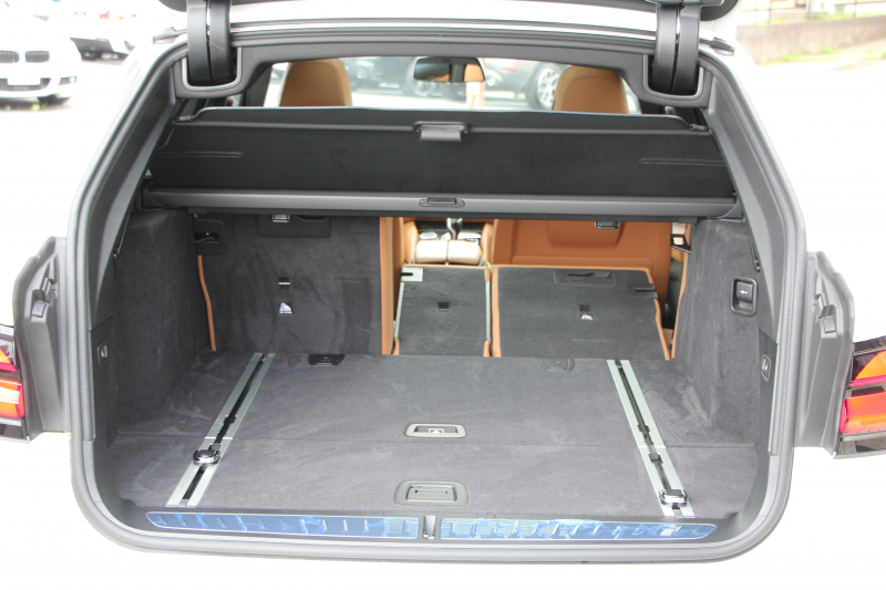 BMW 5シリーズ 530i ﾂｰﾘﾝｸﾞMｽﾎﾟｰﾂ ｾﾚｸﾄP 後期 252馬力 ﾊﾟﾉﾗﾏｻﾝﾙｰﾌ ｺﾆｬｯｸﾚｻﾞｰ 全席ﾋｰﾀｰ ﾊｰﾏﾝｶｰﾄﾞﾝｻﾗｳﾝﾄﾞｱﾀﾞﾌﾟﾃｨﾌﾞｻｽ 19AW Mspﾌﾞﾚｰｷ LEDﾍｯﾄﾞﾗｲﾄ ｵｰﾄﾊｲﾋﾞｰﾑ 360度ｶﾒﾗ ｱｯﾌﾟﾙｶｰﾌﾟﾚｲ BMWﾗｲﾌﾞｺｯｸﾋﾟｯﾄ 2年保証