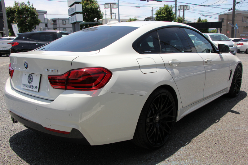BMW 4シリーズ 420i ｸﾞﾗﾝｸｰﾍﾟMｽﾎﾟｰﾂ 後期 ﾋｰﾀｰ赤革 追従ACC LEDﾍｯﾄﾞﾗｲﾄ&ﾃｰﾙ ENERGY20AW 液晶ﾒｰﾀｰ ﾀｯﾁ画面HDDﾅﾋﾞTV Bｶﾒﾗ 電動ﾄﾗﾝｸ ｽﾏｰﾄｷｰ ﾚｰﾝﾁｪﾝｼﾞ警告 衝突軽減ﾌﾞﾚｰｷ 車線逸脱&歩行者警告 2年保証