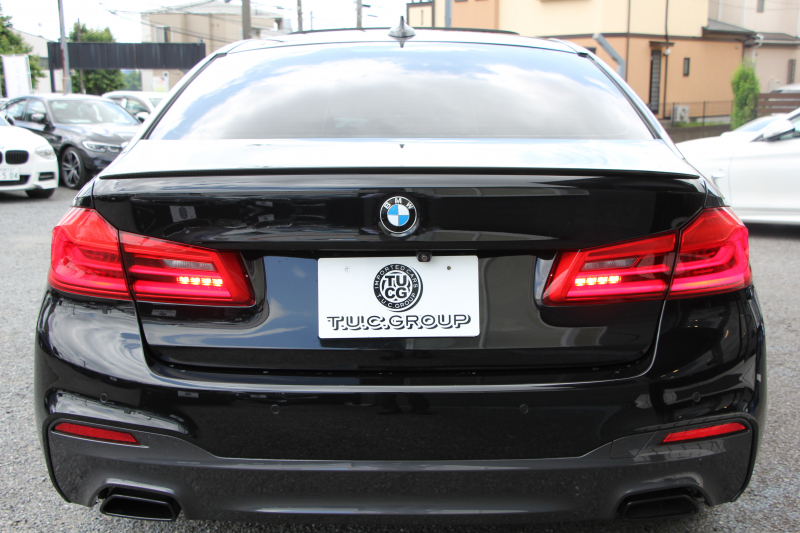 BMW 5シリーズ 530i Mｽﾎﾟｰﾂ 左ﾊﾝﾄﾞﾙ 1ｵｰﾅ ｻﾝﾙｰﾌ ｺﾝﾌｫｰﾄP ﾏｯｻｰｼﾞ&ﾍﾞﾝﾁﾚｰｼｮﾝ 全席ﾋｰﾀｰ黒革 ｺﾝﾌｫｰﾄｼｰﾄ ｿﾌﾄｸﾛｰｽﾞﾄﾞｱ HUD ｼﾞｪｽﾁｬｰC 追従ACC 360度ｶﾒﾗ ﾀｯﾁ画面HDDﾅﾋﾞLEDﾍｯﾄﾞﾗｲﾄ ｵｰﾄﾊｲﾋﾞｰﾑ 電動ﾄﾗﾝｸ 2年保証