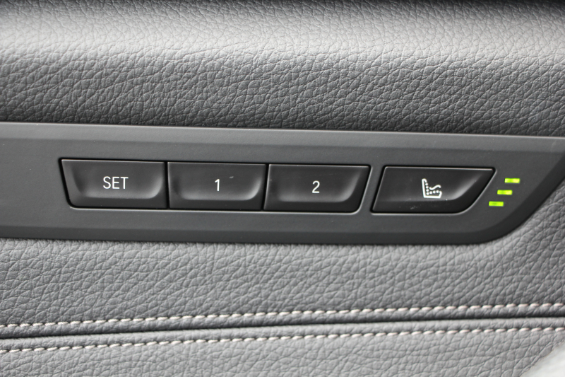 BMW 5シリーズ 530i Mｽﾎﾟｰﾂ 左ﾊﾝﾄﾞﾙ 1ｵｰﾅ ｻﾝﾙｰﾌ ｺﾝﾌｫｰﾄP ﾏｯｻｰｼﾞ&ﾍﾞﾝﾁﾚｰｼｮﾝ 全席ﾋｰﾀｰ黒革 ｺﾝﾌｫｰﾄｼｰﾄ ｿﾌﾄｸﾛｰｽﾞﾄﾞｱ HUD ｼﾞｪｽﾁｬｰC 追従ACC 360度ｶﾒﾗ ﾀｯﾁ画面HDDﾅﾋﾞLEDﾍｯﾄﾞﾗｲﾄ ｵｰﾄﾊｲﾋﾞｰﾑ 電動ﾄﾗﾝｸ 2年保証