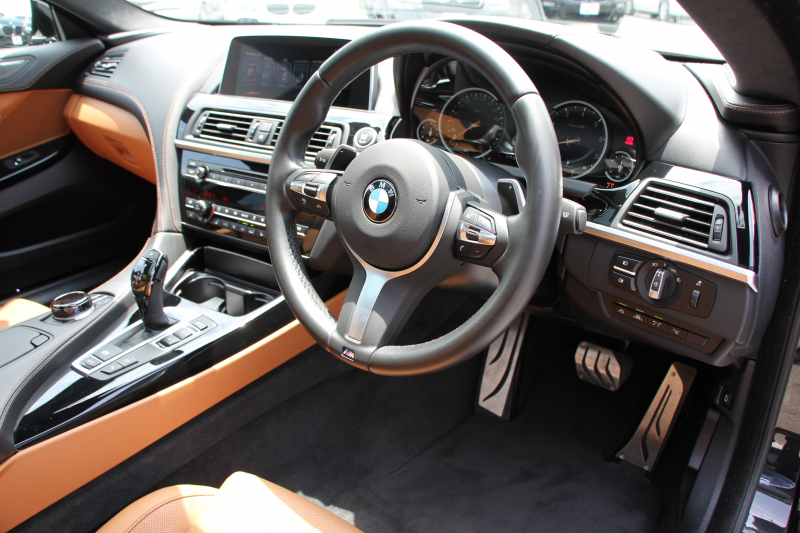 BMW 6シリーズ 640i ｸﾞﾗﾝｸｰﾍﾟｾﾚﾌﾞﾚｰｼｮﾝｴﾃﾞｨｼｮﾝ ｴｸｽｸﾙｰｼﾌﾞｽﾎﾟｰﾂ 後期 ﾌｪｲｽﾘﾌﾄ後 33台限定車 ｻﾝﾙｰﾌ MPerformance20AW ｺﾆｬｯｸ&ﾌﾞﾗｯｸｺﾝﾋﾞﾅｯﾊﾟﾚｻﾞｰ ｱﾙｶﾝﾀｰﾗﾙｰﾌ 追従ACC LEDﾍｯﾄﾞﾗｲﾄ HDDﾅﾋﾞTV ﾊｰﾏﾝK Pｱｼｽﾄ TOPﾋﾞｭｰｶﾒﾗ 2年保証