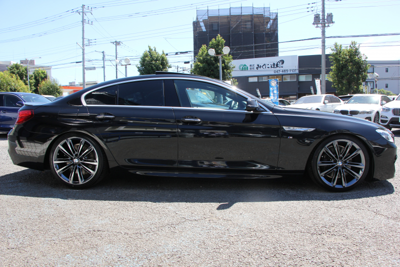BMW 6シリーズ 640i ｸﾞﾗﾝｸｰﾍﾟｾﾚﾌﾞﾚｰｼｮﾝｴﾃﾞｨｼｮﾝ ｴｸｽｸﾙｰｼﾌﾞｽﾎﾟｰﾂ 後期 ﾌｪｲｽﾘﾌﾄ後 33台限定車 ｻﾝﾙｰﾌ MPerformance20AW ｺﾆｬｯｸ&ﾌﾞﾗｯｸｺﾝﾋﾞﾅｯﾊﾟﾚｻﾞｰ ｱﾙｶﾝﾀｰﾗﾙｰﾌ 追従ACC LEDﾍｯﾄﾞﾗｲﾄ HDDﾅﾋﾞTV ﾊｰﾏﾝK Pｱｼｽﾄ TOPﾋﾞｭｰｶﾒﾗ 2年保証