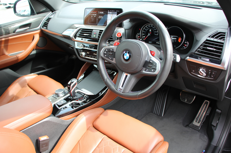 BMW Mシリーズ X3M ｺﾝﾍﾟﾃｨｼｮﾝ 4WD 510馬力 ﾊﾟﾉﾗﾏｻﾝﾙｰﾌ Individualﾒﾘﾉﾚｻﾞｰ Mspｴｸﾞｿﾞｰｽﾄ 全席ﾋｰﾀｰ ﾍﾞﾝﾁﾚｰｼｮﾝ ﾃﾞｨｽﾌﾟﾚｲｷｰ ﾊｰﾏﾝｶｰﾄﾞﾝｻﾗｳﾝﾄﾞ追従ACC HUD ｼﾞｪｽﾁｬｰC ﾘｱｼｰﾄ可倒調整 LEDﾍｯﾄﾞﾗｲﾄ ｵｰﾄﾊｲﾋﾞｰﾑ 2年保証
