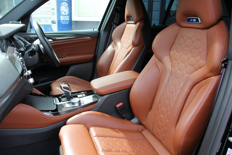 BMW Mシリーズ X3M ｺﾝﾍﾟﾃｨｼｮﾝ 4WD 510馬力 ﾊﾟﾉﾗﾏｻﾝﾙｰﾌ Individualﾒﾘﾉﾚｻﾞｰ Mspｴｸﾞｿﾞｰｽﾄ 全席ﾋｰﾀｰ ﾍﾞﾝﾁﾚｰｼｮﾝ ﾃﾞｨｽﾌﾟﾚｲｷｰ ﾊｰﾏﾝｶｰﾄﾞﾝｻﾗｳﾝﾄﾞ追従ACC HUD ｼﾞｪｽﾁｬｰC ﾘｱｼｰﾄ可倒調整 LEDﾍｯﾄﾞﾗｲﾄ ｵｰﾄﾊｲﾋﾞｰﾑ 2年保証