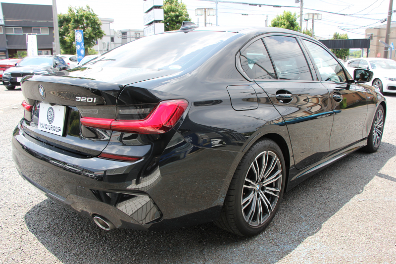 BMW 3シリーズ 320i Mｽﾎﾟｰﾂ ﾊｲﾗｲﾝ ｺﾝﾌｫｰﾄP ｺﾆｬｯｸﾚｻﾞｰ ｼｰﾄﾋｰﾀｰ ﾗﾝﾊﾞｰｻﾎﾟｰﾄ LEDﾍｯﾄﾞﾗｲﾄ ｵｰﾄﾊｲﾋﾞｰﾑ 追従ACC ｽﾃｱﾘﾝｸﾞｻﾎﾟｰﾄ BMWﾗｲﾌﾞｺｯｸﾋﾟｯﾄﾞｱｯﾌﾟﾙｶｰﾌﾟﾚｲ ﾀｯﾁﾊﾟﾈﾙHDDﾅﾋﾞ電動ﾄﾗﾝｸ 後退ｱｼｽﾄ Pｱｼｽﾄ 2年保証