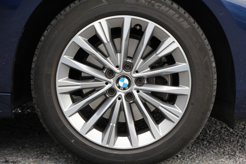 BMW 2シリーズ 218d ｸﾞﾗﾝﾂｱﾗｰ ﾗｸﾞｼﾞｭｱﾘｰ 後期 ﾌｪｲｽﾘﾌﾄ後 3列7人乗り ADｱｸﾃｨﾌﾞｾｰﾌﾃｨ&ｺﾝﾌｫｰﾄP 追従ACC HUD 受注生産OPｵｲｽﾀｰﾚｻﾞｰ 電動ﾄﾗﾝｸ LEDﾍｯﾄﾞﾗｲﾄ ﾒﾓﾘｰ付電動ｼｰﾄ ﾀｯﾁ画面HDDﾅﾋﾞﾊﾟｰｷﾝｸﾞｱｼｽﾄ 2年保証