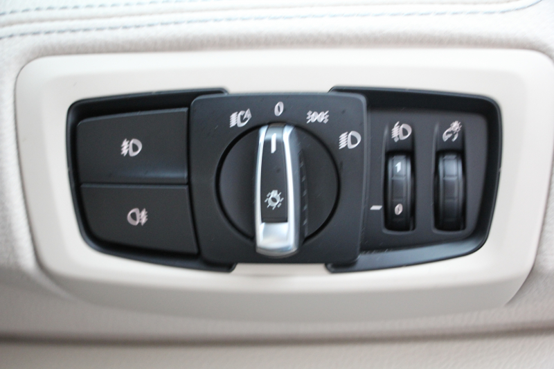 BMW 2シリーズ 218d ｸﾞﾗﾝﾂｱﾗｰ ﾗｸﾞｼﾞｭｱﾘｰ 後期 ﾌｪｲｽﾘﾌﾄ後 3列7人乗り ADｱｸﾃｨﾌﾞｾｰﾌﾃｨ&ｺﾝﾌｫｰﾄP 追従ACC HUD 受注生産OPｵｲｽﾀｰﾚｻﾞｰ 電動ﾄﾗﾝｸ LEDﾍｯﾄﾞﾗｲﾄ ﾒﾓﾘｰ付電動ｼｰﾄ ﾀｯﾁ画面HDDﾅﾋﾞﾊﾟｰｷﾝｸﾞｱｼｽﾄ 2年保証