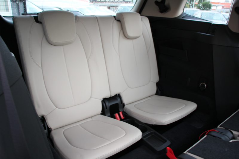 BMW 2シリーズ 218d ｸﾞﾗﾝﾂｱﾗｰ ﾗｸﾞｼﾞｭｱﾘｰ 後期 ﾌｪｲｽﾘﾌﾄ後 3列7人乗り ADｱｸﾃｨﾌﾞｾｰﾌﾃｨ&ｺﾝﾌｫｰﾄP 追従ACC HUD 受注生産OPｵｲｽﾀｰﾚｻﾞｰ 電動ﾄﾗﾝｸ LEDﾍｯﾄﾞﾗｲﾄ ﾒﾓﾘｰ付電動ｼｰﾄ ﾀｯﾁ画面HDDﾅﾋﾞﾊﾟｰｷﾝｸﾞｱｼｽﾄ 2年保証