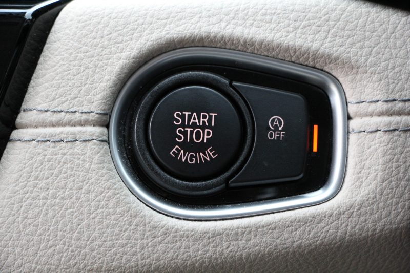 BMW 2シリーズ 218d ｸﾞﾗﾝﾂｱﾗｰ ﾗｸﾞｼﾞｭｱﾘｰ 後期 ﾌｪｲｽﾘﾌﾄ後 3列7人乗り ADｱｸﾃｨﾌﾞｾｰﾌﾃｨ&ｺﾝﾌｫｰﾄP 追従ACC HUD 受注生産OPｵｲｽﾀｰﾚｻﾞｰ 電動ﾄﾗﾝｸ LEDﾍｯﾄﾞﾗｲﾄ ﾒﾓﾘｰ付電動ｼｰﾄ ﾀｯﾁ画面HDDﾅﾋﾞﾊﾟｰｷﾝｸﾞｱｼｽﾄ 2年保証