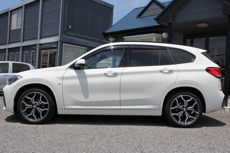 BMW X1 Xdrive18d Mｽﾎﾟｰﾂ ﾊｲﾗｲﾝ ｺﾝﾌｫｰﾄP 後期 ﾌｪｲｽﾘﾌﾄ後 ﾋｰﾀｰ黒革 電動ｼｰﾄ LEDﾍｯﾄﾞﾗｲﾄ 追従ACC 変更後ﾀｯﾁﾊﾟﾈﾙ対応HDDﾅﾋﾞ新ﾒｰﾀｰ Bluetooth接続 Pｱｼｽﾄ Bｶﾒﾗ 電動ﾄﾗﾝｸ 衝突軽減ﾌﾞﾚｰｷ 車線逸脱警告 歩行者警告 2年保証