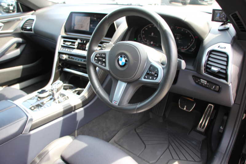 BMW 8シリーズ 840i ｸﾞﾗﾝｸｰﾍﾟMｽﾎﾟｰﾂ ﾊﾟﾉﾗﾏｻﾝﾙｰﾌ ﾒﾘﾉﾚｻﾞｰ ﾅｲﾄﾌﾞﾙｰ/ﾌﾞﾗｯｸindividualｺﾝﾋﾞｼｰﾄ ﾚｰｻﾞｰﾗｲﾄ ｵﾌﾟｼｮﾝ20AW ﾊｰﾏﾝｶｰﾄﾞﾝ ﾃﾞｨｽﾌﾟﾚｲｷｰ ﾘﾓｰﾄ Pｸﾘｽﾀﾙﾌｨﾆｯｼｭ 360度ｶﾒﾗ 追従ACC HUD 全席ﾋｰﾀｰ ﾌﾛﾝﾄﾍﾞﾝﾁﾚｰｼｮﾝ 2年保証