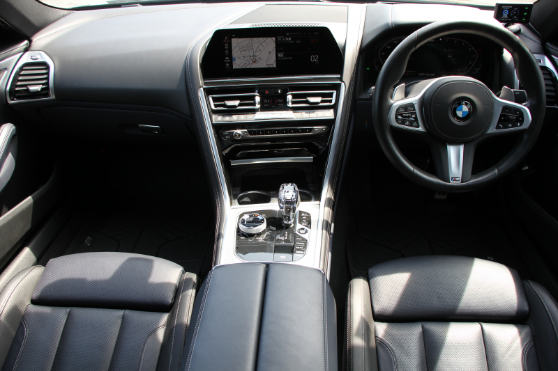 BMW 8シリーズ 840i ｸﾞﾗﾝｸｰﾍﾟMｽﾎﾟｰﾂ ﾊﾟﾉﾗﾏｻﾝﾙｰﾌ ﾒﾘﾉﾚｻﾞｰ ﾅｲﾄﾌﾞﾙｰ/ﾌﾞﾗｯｸindividualｺﾝﾋﾞｼｰﾄ ﾚｰｻﾞｰﾗｲﾄ ｵﾌﾟｼｮﾝ20AW ﾊｰﾏﾝｶｰﾄﾞﾝ ﾃﾞｨｽﾌﾟﾚｲｷｰ ﾘﾓｰﾄ Pｸﾘｽﾀﾙﾌｨﾆｯｼｭ 360度ｶﾒﾗ 追従ACC HUD 全席ﾋｰﾀｰ ﾌﾛﾝﾄﾍﾞﾝﾁﾚｰｼｮﾝ 2年保証