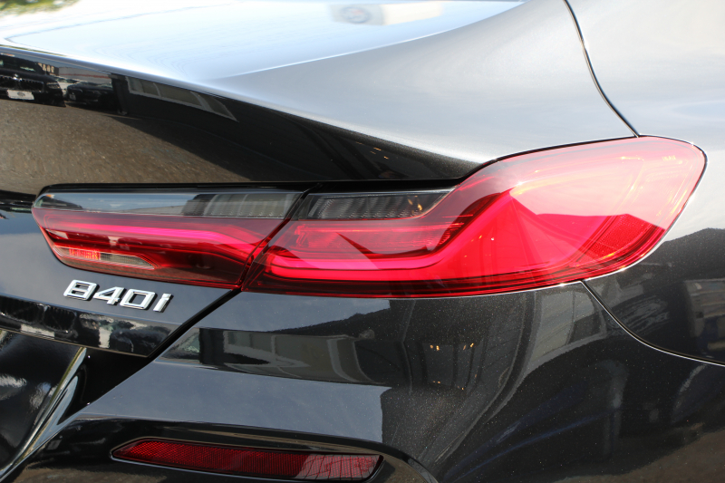 BMW 8シリーズ 840i ｸﾞﾗﾝｸｰﾍﾟMｽﾎﾟｰﾂ ﾊﾟﾉﾗﾏｻﾝﾙｰﾌ ﾒﾘﾉﾚｻﾞｰ ﾅｲﾄﾌﾞﾙｰ/ﾌﾞﾗｯｸindividualｺﾝﾋﾞｼｰﾄ ﾚｰｻﾞｰﾗｲﾄ ｵﾌﾟｼｮﾝ20AW ﾊｰﾏﾝｶｰﾄﾞﾝ ﾃﾞｨｽﾌﾟﾚｲｷｰ ﾘﾓｰﾄ Pｸﾘｽﾀﾙﾌｨﾆｯｼｭ 360度ｶﾒﾗ 追従ACC HUD 全席ﾋｰﾀｰ ﾌﾛﾝﾄﾍﾞﾝﾁﾚｰｼｮﾝ 2年保証