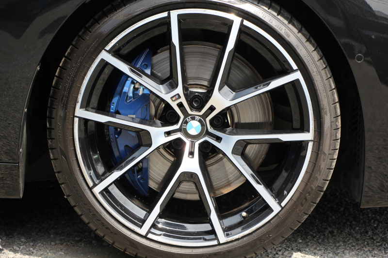 BMW 8シリーズ 840i ｸﾞﾗﾝｸｰﾍﾟMｽﾎﾟｰﾂ ﾊﾟﾉﾗﾏｻﾝﾙｰﾌ ﾒﾘﾉﾚｻﾞｰ ﾅｲﾄﾌﾞﾙｰ/ﾌﾞﾗｯｸindividualｺﾝﾋﾞｼｰﾄ ﾚｰｻﾞｰﾗｲﾄ ｵﾌﾟｼｮﾝ20AW ﾊｰﾏﾝｶｰﾄﾞﾝ ﾃﾞｨｽﾌﾟﾚｲｷｰ ﾘﾓｰﾄ Pｸﾘｽﾀﾙﾌｨﾆｯｼｭ 360度ｶﾒﾗ 追従ACC HUD 全席ﾋｰﾀｰ ﾌﾛﾝﾄﾍﾞﾝﾁﾚｰｼｮﾝ 2年保証