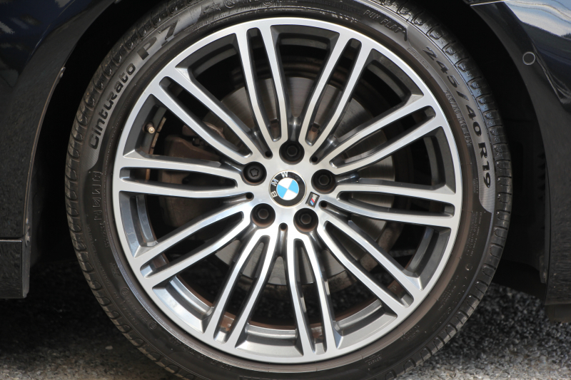 BMW 5シリーズ 523d ﾂｰﾘﾝｸﾞMｽﾎﾟｰﾂ ﾊｲﾗｲﾝ 1ｵｰﾅ 変更後ﾓﾃﾞﾙ 全席ﾋｰﾀｰ黒革 新ﾒｰﾀｰ HUD LEDﾍｯﾄﾞﾗｲﾄ 追従ACC ｽﾃｱﾘﾝｸﾞｻﾎﾟｰﾄ ｵｰﾄﾊｲﾋﾞｰﾑ ﾀｯﾁ画面HDDﾅﾋﾞTV 360度ｶﾒﾗ 電動ﾘｱｹﾞｰﾄ ﾗﾝﾊﾞｰｻﾎﾟｰﾄ 2年保証