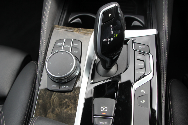 BMW 5シリーズ 523d ﾂｰﾘﾝｸﾞMｽﾎﾟｰﾂ ﾊｲﾗｲﾝ 1ｵｰﾅ 変更後ﾓﾃﾞﾙ 全席ﾋｰﾀｰ黒革 新ﾒｰﾀｰ HUD LEDﾍｯﾄﾞﾗｲﾄ 追従ACC ｽﾃｱﾘﾝｸﾞｻﾎﾟｰﾄ ｵｰﾄﾊｲﾋﾞｰﾑ ﾀｯﾁ画面HDDﾅﾋﾞTV 360度ｶﾒﾗ 電動ﾘｱｹﾞｰﾄ ﾗﾝﾊﾞｰｻﾎﾟｰﾄ 2年保証