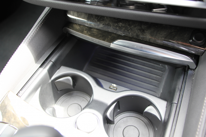 BMW 5シリーズ 523d ﾂｰﾘﾝｸﾞMｽﾎﾟｰﾂ ﾊｲﾗｲﾝ 1ｵｰﾅ 変更後ﾓﾃﾞﾙ 全席ﾋｰﾀｰ黒革 新ﾒｰﾀｰ HUD LEDﾍｯﾄﾞﾗｲﾄ 追従ACC ｽﾃｱﾘﾝｸﾞｻﾎﾟｰﾄ ｵｰﾄﾊｲﾋﾞｰﾑ ﾀｯﾁ画面HDDﾅﾋﾞTV 360度ｶﾒﾗ 電動ﾘｱｹﾞｰﾄ ﾗﾝﾊﾞｰｻﾎﾟｰﾄ 2年保証