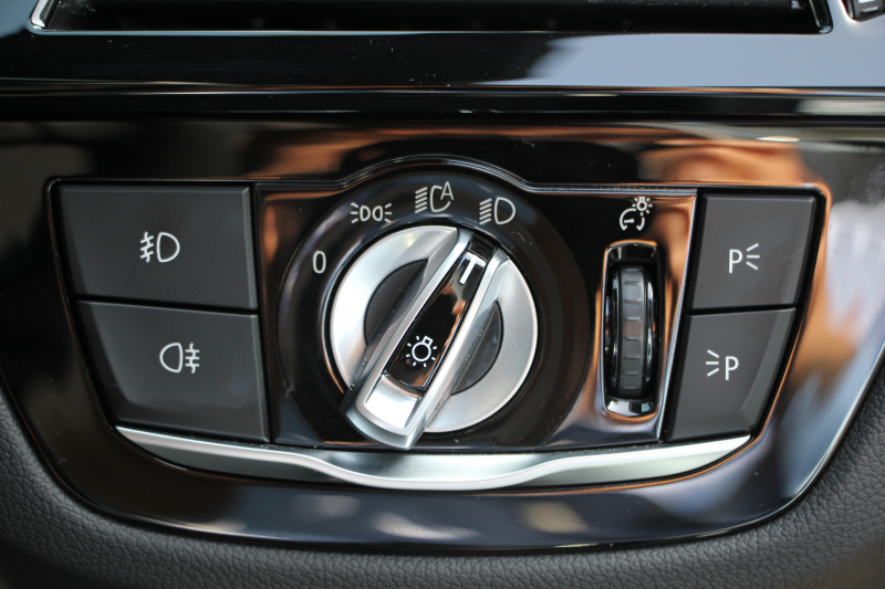 BMW 5シリーズ 523d ﾂｰﾘﾝｸﾞﾌﾞﾗｯｸｱｳﾄ 特別仕様車 1ｵﾅ HUD ﾊｰﾏﾝｶｰﾄﾞﾝ 追従ACC ｽﾃｱｻﾎﾟｰﾄ LEDﾍｯﾄﾞﾗｲﾄ ｵｰﾄﾊｲﾋﾞｰﾑ ﾀｯﾁ画面HDDﾅﾋﾞTV 360度ﾊﾟﾉﾗﾏｶﾒﾗ Pｱｼｽﾄﾌﾟﾗｽ 電動ﾄﾗﾝｸ 19AW 液晶ﾒｰﾀｰ ｽﾏｰﾄｷｰ 2年保証