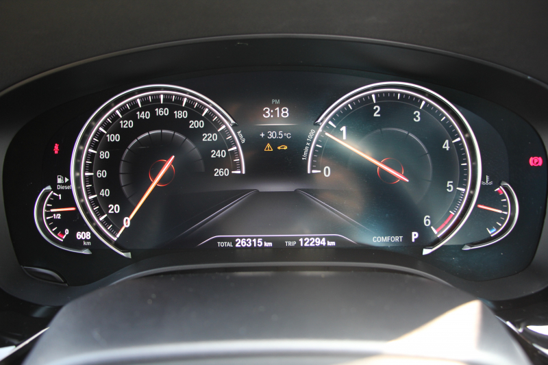 BMW 5シリーズ 523d ﾂｰﾘﾝｸﾞﾌﾞﾗｯｸｱｳﾄ 特別仕様車 1ｵﾅ HUD ﾊｰﾏﾝｶｰﾄﾞﾝ 追従ACC ｽﾃｱｻﾎﾟｰﾄ LEDﾍｯﾄﾞﾗｲﾄ ｵｰﾄﾊｲﾋﾞｰﾑ ﾀｯﾁ画面HDDﾅﾋﾞTV 360度ﾊﾟﾉﾗﾏｶﾒﾗ Pｱｼｽﾄﾌﾟﾗｽ 電動ﾄﾗﾝｸ 19AW 液晶ﾒｰﾀｰ ｽﾏｰﾄｷｰ 2年保証