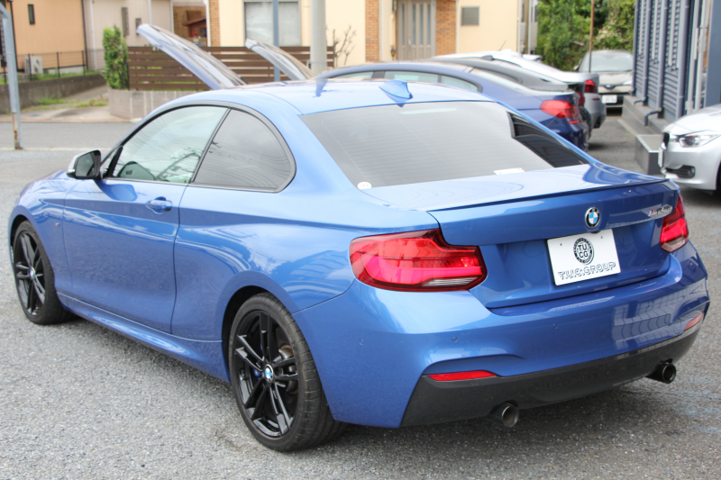 BMW 2シリーズ M240i ｸｰﾍﾟ後期 ﾌｪｲｽﾘﾌﾄ後 B58新ｴﾝｼﾞﾝ 340馬力 走行2400km 1ｵｰﾅ LEDﾍｯﾄﾞﾗｲﾄ LEDﾃｰﾙ ｱﾀﾞﾌﾟﾃｨﾌﾞMｻｽ ｼｰﾄﾋｰﾀｰ ﾀｯﾁ画面HDDﾅﾋﾞPｱｼｽﾄ ﾊﾟﾄﾞﾙｼﾌﾄ 8速AT ｼﾞｪｯﾄﾌﾞﾗｯｸ18AW 衝突軽減ﾌﾞﾚｰｷ ﾌﾞﾚｰｷ付ｸﾙｺﾝ 2年保証