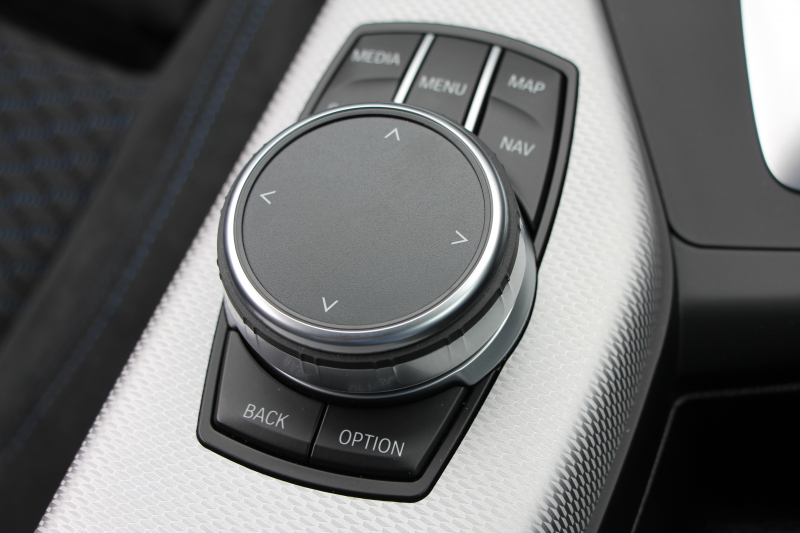 BMW 2シリーズ M240i ｸｰﾍﾟ後期 ﾌｪｲｽﾘﾌﾄ後 B58新ｴﾝｼﾞﾝ 340馬力 走行2400km 1ｵｰﾅ LEDﾍｯﾄﾞﾗｲﾄ LEDﾃｰﾙ ｱﾀﾞﾌﾟﾃｨﾌﾞMｻｽ ｼｰﾄﾋｰﾀｰ ﾀｯﾁ画面HDDﾅﾋﾞPｱｼｽﾄ ﾊﾟﾄﾞﾙｼﾌﾄ 8速AT ｼﾞｪｯﾄﾌﾞﾗｯｸ18AW 衝突軽減ﾌﾞﾚｰｷ ﾌﾞﾚｰｷ付ｸﾙｺﾝ 2年保証