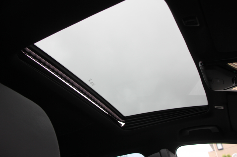 BMW 5シリーズ 523i Mｽﾎﾟｰﾂ ﾊｲﾗｲﾝ ｲﾉﾍﾞｰｼｮﾝ&ｺﾝﾌｫｰﾄP ｻﾝﾙｰﾌ 全席ﾋｰﾀｰ黒革 ｺﾝﾌｫｰﾄｼｰﾄ ﾍﾞﾝﾁﾚｰｼｮﾝ ｿﾌﾄｸﾛｰｽﾞﾄﾞｱ HUD ﾜｲﾔﾚｽ充電 追従ACC ｽﾃｱﾘﾝｸﾞｻﾎﾟｰﾄ LEDﾍｯﾄﾞﾗｲﾄ 360度ｶﾒﾗ ﾀｯﾁ画面HDDﾅﾋﾞTV ｼﾞｪｽﾁｬｰC 電動ﾄﾗﾝｸ 19AW 2年保証