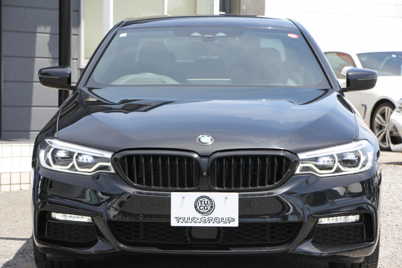 BMW 5シリーズ 530i ｴﾃﾞｨｼｮﾝﾐｯｼｮﾝｲﾝﾎﾟｯｼﾌﾞﾙ 特別仕様車 高出力 ﾅｲﾄﾌﾞﾙｰﾚｻﾞｰ ｱﾀﾞﾌﾟﾃｨﾌﾞｻｽ HUD ﾊｰﾏﾝｶｰﾄﾞﾝ 追従ACC ｽﾃｱﾘﾝｸﾞｻﾎﾟｰﾄ ﾀｯﾁ画面HDDﾅﾋﾞTV LEDﾍｯﾄﾞﾗｲﾄ ｵｰﾄﾊｲﾋﾞｰﾑ 電動ﾄﾗﾝｸ 360度ｶﾒﾗ 全席ﾋｰﾀｰ ﾌﾞﾗｯｸ19AW 2年保証