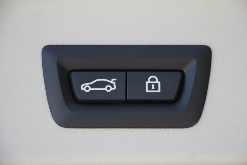 BMW X3 Xdrive20d Xﾗｲﾝ ﾊｲﾗｲﾝ 真珠色 全席ﾋｰﾀｰ黒革  ｱｸﾃｨﾌﾞﾍﾞﾝﾁﾚｰｼｮﾝ ﾘｱｼｰﾄ可倒調整 HUD 追従ACC ｽﾃｱﾘﾝｸﾞｻﾎﾟｰﾄ 液晶ﾒｰﾀｰ ﾀｯﾁ画面対応HDDﾅﾋﾞTV LEDﾍｯﾄﾞﾗｲﾄ 360度ｶﾒﾗ 電動ﾄﾗﾝｸ 衝突軽減ﾌﾞﾚｰｷ 2年保証