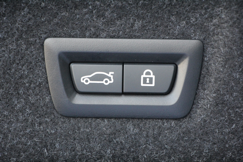 BMW 4シリーズ M440i Xdrive ｸｰﾍﾟｲﾉﾍﾞｰｼｮﾝP 4WD 1ｵｰﾅ 直6ﾀｰﾎﾞ387馬力 ﾋｰﾀｰ茶革 ﾍﾞﾝﾁﾚｰｼｮﾝ ﾚｰｻﾞｰﾗｲﾄ ﾊｰﾏﾝｶｰﾄﾞﾝ ｱﾀﾞﾌﾟﾃｨﾌﾞMｻｽ ｵﾌﾟｼｮﾝﾚｯﾄﾞｷｬﾘﾊﾟｰ BMWﾗｲﾌﾞｺｯｸﾋﾟｯﾄ ｱｯﾌﾟﾙｶｰﾌﾟﾚｲ 360度ｶﾒﾗ 追従ACC HUD 2年保証