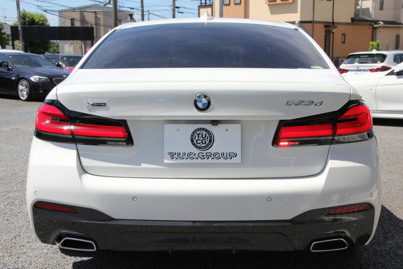 BMW 5シリーズ 523d Xdrive Mｽﾎﾟｰﾂ ｴﾃﾞｨｼｮﾝｼﾞｮｲﾌﾟﾗｽ 後期 1ｵ-ﾅ ﾋｰﾀｰ黒革 LEDﾍｯﾄﾞﾗｲﾄ ｵｰﾄﾊｲﾋﾞｰﾑ 360度ｶﾒﾗ BMWﾗｲﾌﾞｺｯｸﾋﾟｯﾄ ﾀｯﾁ画面HDDﾅﾋﾞｱｯﾌﾟﾙｶｰﾌﾟﾚｲ 追従ACC HUD 電動ﾄﾗﾝｸ ｱｲﾊﾞｯﾊｻｽ 2年保証