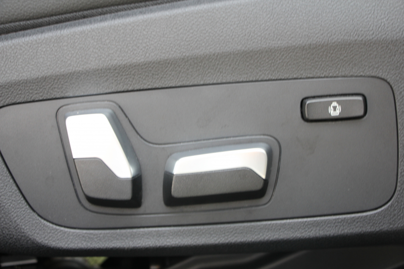 BMW 3シリーズ 320i Mｽﾎﾟｰﾂ ｺﾝﾌｫｰﾄP 1ｵ-ﾅ 追従ACC ｽﾃｱﾘﾝｸﾞｻﾎﾟｰﾄ ｼｰﾄﾋｰﾀｰ BMWﾗｲﾌﾞｺｯｸﾋﾟｯﾄﾞLEDﾍｯﾄﾞﾗｲﾄ ｵｰﾄﾊｲﾋﾞｰﾑ ﾀｯﾁ画面対応HDDﾅﾋﾞﾜｲﾔﾚｽ充電 電動ﾄﾗﾝｸ 3ｿﾞｰﾝｴｱｺﾝ ｱｯﾌﾟﾙｶｰﾌﾟﾚｲ ｱﾝﾋﾞｴﾝﾄﾗｲﾄ 2年保証