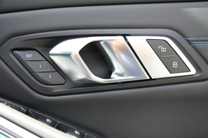 BMW 3シリーズ 320i Mｽﾎﾟｰﾂ ｺﾝﾌｫｰﾄP 1ｵ-ﾅ 追従ACC ｽﾃｱﾘﾝｸﾞｻﾎﾟｰﾄ ｼｰﾄﾋｰﾀｰ BMWﾗｲﾌﾞｺｯｸﾋﾟｯﾄﾞLEDﾍｯﾄﾞﾗｲﾄ ｵｰﾄﾊｲﾋﾞｰﾑ ﾀｯﾁ画面対応HDDﾅﾋﾞﾜｲﾔﾚｽ充電 電動ﾄﾗﾝｸ 3ｿﾞｰﾝｴｱｺﾝ ｱｯﾌﾟﾙｶｰﾌﾟﾚｲ ｱﾝﾋﾞｴﾝﾄﾗｲﾄ 2年保証