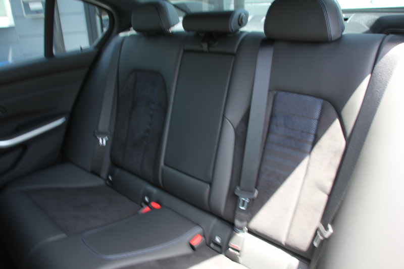 BMW 3シリーズ 320i Mｽﾎﾟｰﾂ ｺﾝﾌｫｰﾄP 1ｵ-ﾅ 追従ACC ｽﾃｱﾘﾝｸﾞｻﾎﾟｰﾄ ｼｰﾄﾋｰﾀｰ BMWﾗｲﾌﾞｺｯｸﾋﾟｯﾄﾞLEDﾍｯﾄﾞﾗｲﾄ ｵｰﾄﾊｲﾋﾞｰﾑ ﾀｯﾁ画面対応HDDﾅﾋﾞﾜｲﾔﾚｽ充電 電動ﾄﾗﾝｸ 3ｿﾞｰﾝｴｱｺﾝ ｱｯﾌﾟﾙｶｰﾌﾟﾚｲ ｱﾝﾋﾞｴﾝﾄﾗｲﾄ 2年保証