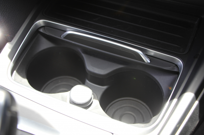 BMW 3シリーズ 320d ｾﾚﾌﾞﾚｰｼｮﾝｴﾃﾞｨｼｮﾝ ｽﾀｲﾙｴｯｼﾞ限定車 後期 8C新ｴﾝｼﾞﾝ 燃費21.4km/L ｾﾝｻﾃｯｸﾚｻﾞｰ ｼｰﾄﾋｰﾀｰ 専用ｸﾞﾚｰ18AW LEDﾍｯﾄﾞﾗｲﾄ&ﾃｰﾙ 追従ACC 衝突軽減ﾌﾞﾚｰｷ ﾚｰﾝﾁｪﾝｼﾞ警告 ﾌﾞﾗｯｸｸﾞﾘﾙ HDDﾅﾋﾞ2年保証