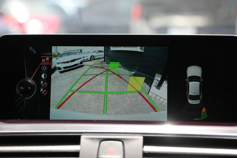 BMW 3シリーズ 320d ｾﾚﾌﾞﾚｰｼｮﾝｴﾃﾞｨｼｮﾝ ｽﾀｲﾙｴｯｼﾞ限定車 後期 8C新ｴﾝｼﾞﾝ 燃費21.4km/L ｾﾝｻﾃｯｸﾚｻﾞｰ ｼｰﾄﾋｰﾀｰ 専用ｸﾞﾚｰ18AW LEDﾍｯﾄﾞﾗｲﾄ&ﾃｰﾙ 追従ACC 衝突軽減ﾌﾞﾚｰｷ ﾚｰﾝﾁｪﾝｼﾞ警告 ﾌﾞﾗｯｸｸﾞﾘﾙ HDDﾅﾋﾞ2年保証