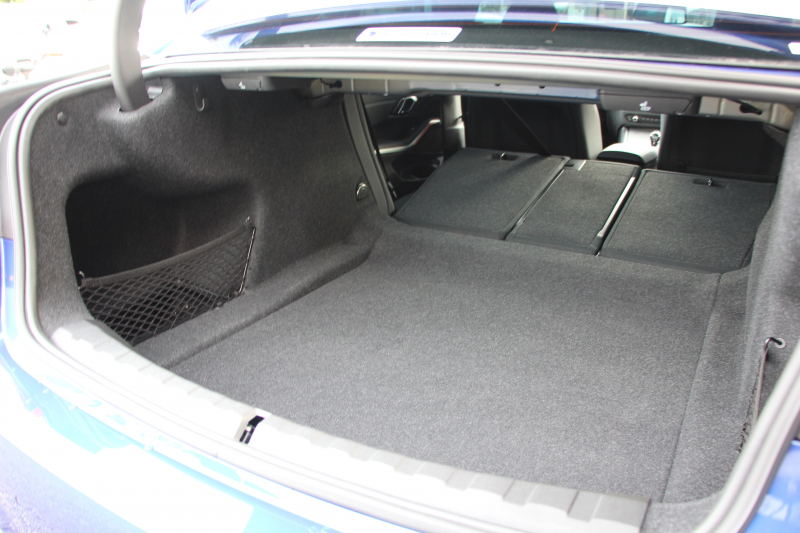 BMW 3シリーズ 320d Xdrive Mｽﾎﾟｰﾂ ｺﾝﾌｫｰﾄP 4WD Pｱｼｽﾄﾌﾟﾗｽ 360度ｶﾒﾗ BMWﾗｲﾌﾞｺｯｸﾋﾟｯﾄﾞﾀｯﾁ画面HDDﾅﾋﾞApplecarplay ﾜｲﾔﾚｽ充電 LEDﾍｯﾄﾞﾗｲﾄ ｵｰﾄﾊｲﾋﾞｰﾑ 追従ACC ｽﾃｱﾘﾝｸﾞｻﾎﾟｰﾄ ﾚｰﾝﾁｪﾝｼﾞ警告 ｼｰﾄﾋｰﾀｰ 2年保証