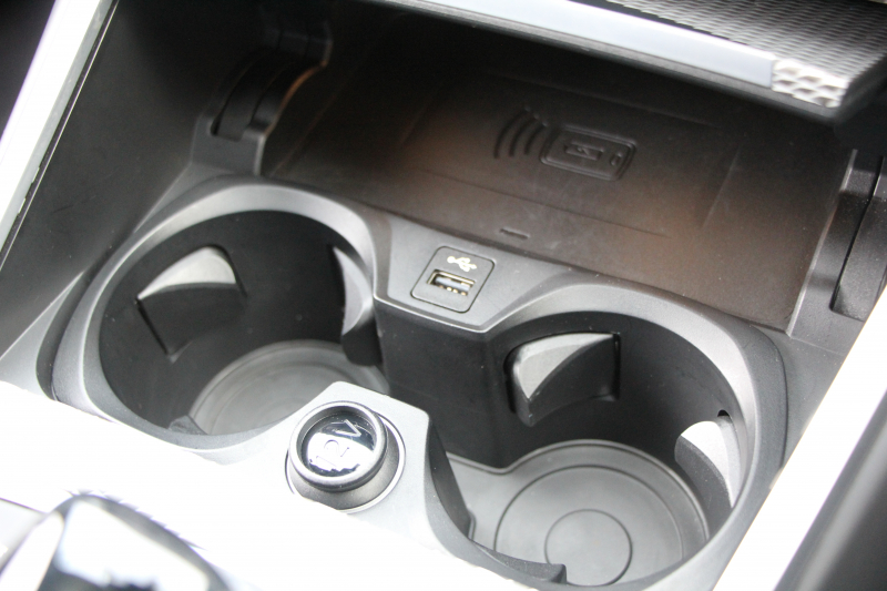 BMW 3シリーズ 320d Xdrive Mｽﾎﾟｰﾂ ｺﾝﾌｫｰﾄP 4WD Pｱｼｽﾄﾌﾟﾗｽ 360度ｶﾒﾗ BMWﾗｲﾌﾞｺｯｸﾋﾟｯﾄﾞﾀｯﾁ画面HDDﾅﾋﾞApplecarplay ﾜｲﾔﾚｽ充電 LEDﾍｯﾄﾞﾗｲﾄ ｵｰﾄﾊｲﾋﾞｰﾑ 追従ACC ｽﾃｱﾘﾝｸﾞｻﾎﾟｰﾄ ﾚｰﾝﾁｪﾝｼﾞ警告 ｼｰﾄﾋｰﾀｰ 2年保証