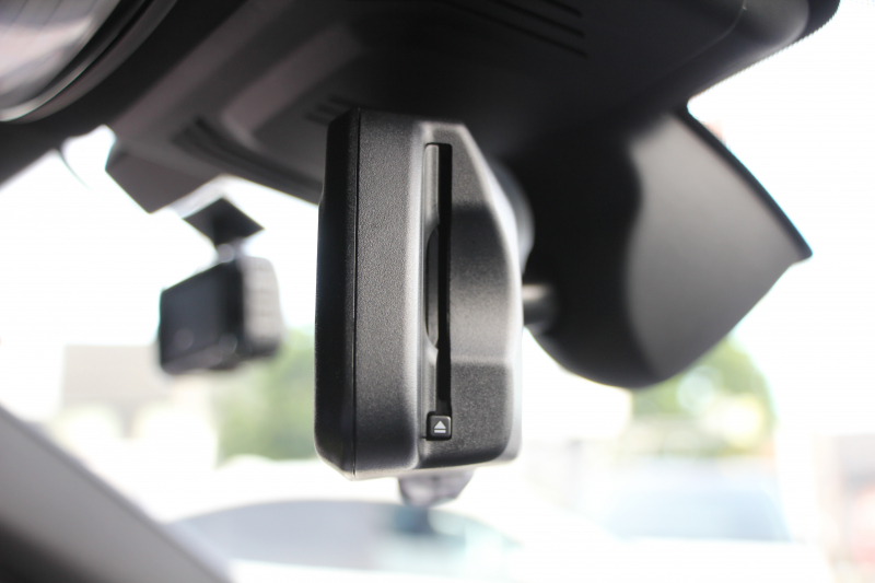 BMW 3シリーズ 320d Xdrive Mｽﾎﾟｰﾂ ｺﾝﾌｫｰﾄP 4WD Pｱｼｽﾄﾌﾟﾗｽ 360度ｶﾒﾗ BMWﾗｲﾌﾞｺｯｸﾋﾟｯﾄﾞﾀｯﾁ画面HDDﾅﾋﾞApplecarplay ﾜｲﾔﾚｽ充電 LEDﾍｯﾄﾞﾗｲﾄ ｵｰﾄﾊｲﾋﾞｰﾑ 追従ACC ｽﾃｱﾘﾝｸﾞｻﾎﾟｰﾄ ﾚｰﾝﾁｪﾝｼﾞ警告 ｼｰﾄﾋｰﾀｰ 2年保証