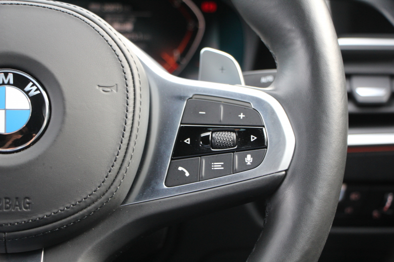 BMW 3シリーズ 320d Xdrive Mｽﾎﾟｰﾂ ｺﾝﾌｫｰﾄP 4WD Pｱｼｽﾄﾌﾟﾗｽ 360度ｶﾒﾗ BMWﾗｲﾌﾞｺｯｸﾋﾟｯﾄﾞﾀｯﾁ画面HDDﾅﾋﾞApplecarplay ﾜｲﾔﾚｽ充電 LEDﾍｯﾄﾞﾗｲﾄ ｵｰﾄﾊｲﾋﾞｰﾑ 追従ACC ｽﾃｱﾘﾝｸﾞｻﾎﾟｰﾄ ﾚｰﾝﾁｪﾝｼﾞ警告 ｼｰﾄﾋｰﾀｰ 2年保証