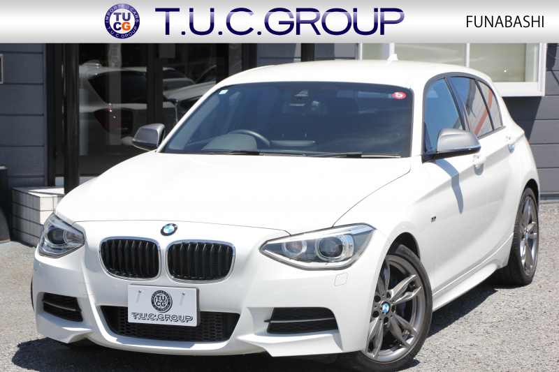 BMW 1シリーズ M135i ﾊﾟｰｷﾝｸﾞｻﾎﾟｰﾄP 直6ﾀｰﾎﾞ320馬力 衝突軽減ﾌﾞﾚｰｷ 車線逸脱警告 歩行者警告 ｱﾀﾞﾌﾟﾃｨﾌﾞMｻｽ ﾀｯﾁﾊﾟｯﾄﾞ対応HDDﾅﾋﾞ専用ｴｱﾛ 18AW&ﾌﾞﾚｰｷ 左右独立ｵｰﾄｴｱｺﾝ ﾊﾟﾄﾞﾙｼﾌﾄ 8速AT ｽﾏｰﾄｷｰ Bluetooth接続 2年保証