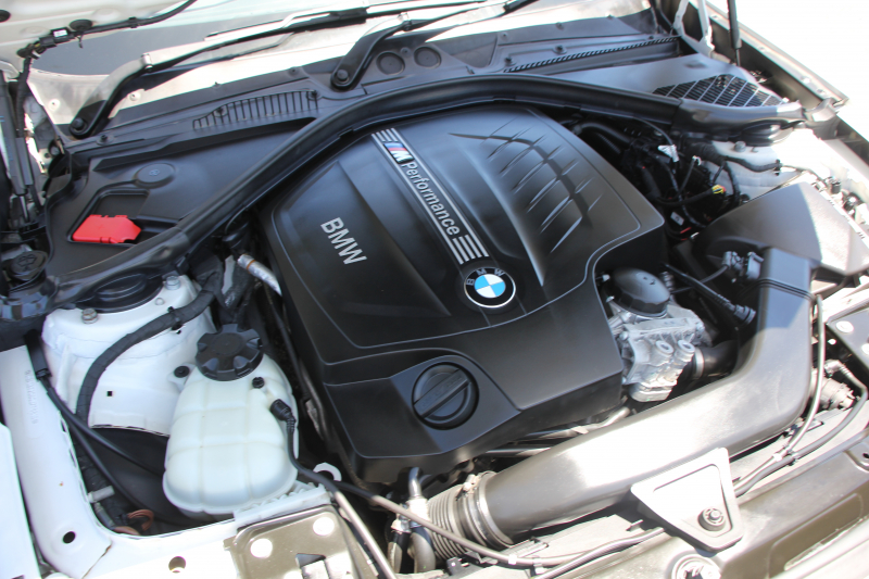 BMW 1シリーズ M135i ﾊﾟｰｷﾝｸﾞｻﾎﾟｰﾄP 直6ﾀｰﾎﾞ320馬力 衝突軽減ﾌﾞﾚｰｷ 車線逸脱警告 歩行者警告 ｱﾀﾞﾌﾟﾃｨﾌﾞMｻｽ ﾀｯﾁﾊﾟｯﾄﾞ対応HDDﾅﾋﾞ専用ｴｱﾛ 18AW&ﾌﾞﾚｰｷ 左右独立ｵｰﾄｴｱｺﾝ ﾊﾟﾄﾞﾙｼﾌﾄ 8速AT ｽﾏｰﾄｷｰ Bluetooth接続 2年保証