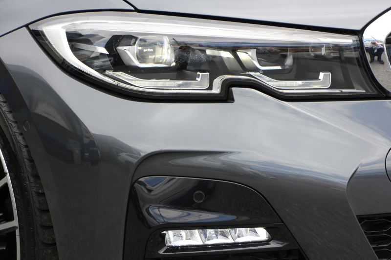 BMW 3シリーズ 320i ﾂｰﾘﾝｸﾞMｽﾎﾟｰﾂ ﾊｲﾗｲﾝ ﾀｺﾗﾚｯﾄﾞﾚｻﾞｰ ｼｰﾄﾋｰﾀｰ ｵﾌﾟｼｮﾝ19AW LEDﾍｯﾄﾞﾗｲﾄ ｵｰﾄﾊｲﾋﾞｰﾑ 追従ACC ｽﾃｱﾘﾝｸﾞｻﾎﾟｰﾄ Applecarplay BMWﾗｲﾌﾞｺｯｸﾋﾟｯﾄ ﾀｯﾁ画面HDDﾅﾋﾞ電動ﾄﾗﾝｸ Pｱｼｽﾄ 2年保証