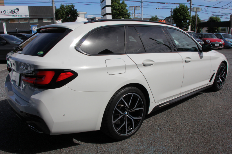 BMW 5シリーズ 523d Xdrive ﾂｰﾘﾝｸﾞMｽﾎﾟｰﾂ ｴﾃﾞｨｼｮﾝｼﾞｮｲﾌﾟﾗｽ ｾﾚｸﾄP 後期 1ｵｰﾅ 4WD ﾊﾟﾉﾗﾏｻﾝﾙｰﾌ ﾋｰﾀｰ黒革 ﾊｰﾏﾝｶｰﾄﾞﾝｻﾗｳﾝﾄﾞｱﾀﾞﾌﾟﾃｨﾌﾞｻｽ 19AW LEDﾍｯﾄﾞﾗｲﾄ ｵｰﾄﾊｲﾋﾞｰﾑ 360度ｶﾒﾗ ｱｯﾌﾟﾙｶｰﾌﾟﾚｲ BMWﾗｲﾌﾞｺｯｸﾋﾟｯﾄ 2年保証