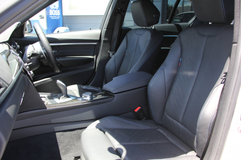 BMW 3シリーズ 320i Mｽﾎﾟｰﾂ 最終ﾓﾃﾞﾙ 新ｴﾝｼﾞﾝ ﾋｰﾀｰ黒革 LEDﾍｯﾄﾞﾗｲﾄ&ﾃｰﾙ NEWﾙｰﾑﾐﾗｰ 追従ACC ﾚｰﾝﾁｪﾝｼﾞ警告 ﾀｯﾁ画面対応HDDﾅﾋﾞBluetooth接続 Bｶﾒﾗ ﾊﾟﾄﾞﾙｼﾌﾄ 衝突軽減ﾌﾞﾚｰｷ 車線逸脱警告 歩行者警告 2年保証