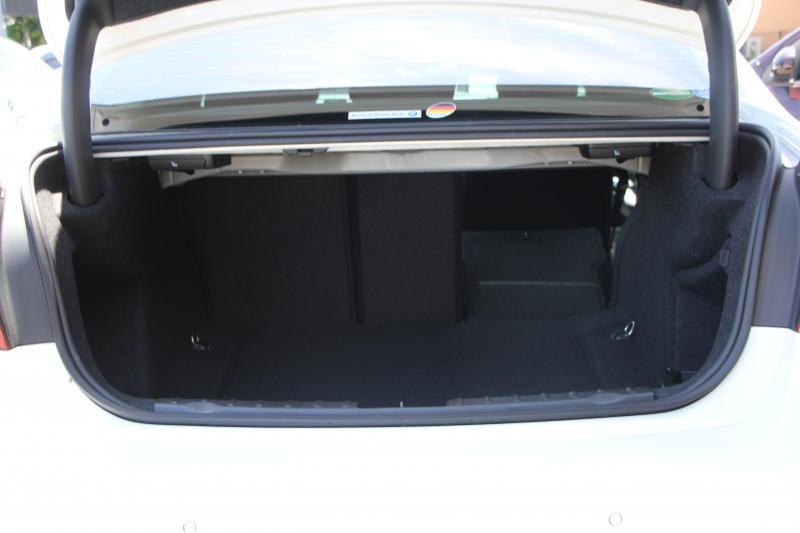 BMW 3シリーズ 320i Mｽﾎﾟｰﾂ 最終ﾓﾃﾞﾙ 新ｴﾝｼﾞﾝ ﾋｰﾀｰ黒革 LEDﾍｯﾄﾞﾗｲﾄ&ﾃｰﾙ NEWﾙｰﾑﾐﾗｰ 追従ACC ﾚｰﾝﾁｪﾝｼﾞ警告 ﾀｯﾁ画面対応HDDﾅﾋﾞBluetooth接続 Bｶﾒﾗ ﾊﾟﾄﾞﾙｼﾌﾄ 衝突軽減ﾌﾞﾚｰｷ 車線逸脱警告 歩行者警告 2年保証