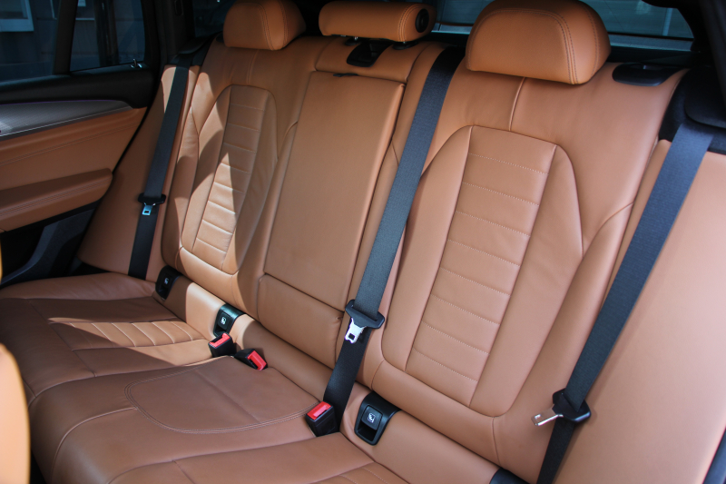 BMW X4 Xdrive20d Mｽﾎﾟｰﾂ 中期 NEWｲﾝﾃﾘｱ ﾊﾟﾉﾗﾏｻﾝﾙｰﾌ ｺﾆｬｯｸﾚｻﾞｰ 全席ﾋｰﾀｰ BMWﾗｲﾌﾞｺｯｸﾋﾟｯﾄ HUD ｼﾞｪｽﾁｬｰC ﾜｲﾔﾚｽ充電 ｵﾌﾟｼｮﾝ20AW NEWHDDﾅﾋﾞApplecarplay 追従ACC ｽﾃｱﾘﾝｸﾞｻﾎﾟｰﾄ 360度ｶﾒﾗ LEDﾍｯﾄﾞﾗｲﾄ 2年保証