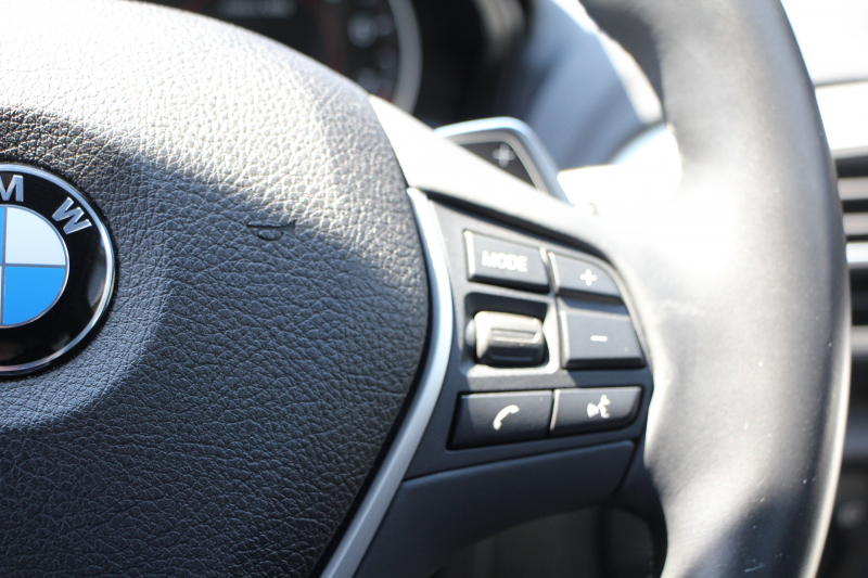 BMW 1シリーズ M135i ﾊﾟｰｷﾝｸﾞｻﾎﾟｰﾄP 直6ﾀｰﾎﾞ320馬力 ｱﾀﾞﾌﾟﾃｨﾌﾞMｻｽ ﾀｯﾁﾊﾟｯﾄﾞ対応HDDﾅﾋﾞBｶﾒﾗ 専用ｴｱﾛ 18AW 専用ﾌﾞﾚｰｷ 左右独立ｵｰﾄｴｱｺﾝ ﾊﾟﾄﾞﾙｼﾌﾄ 8速AT ｽﾏｰﾄｷｰ Bluetoothｵｰﾃﾞｨｵ ﾌﾞﾗｯｸｸﾞﾘﾙ 2年保証