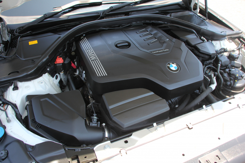 BMW 3シリーズ 320i Mｽﾎﾟｰﾂ ﾃﾞﾋﾞｭｰ&ｺﾝﾌｫｰﾄP 1ｵｰﾅ ﾋｰﾀｰ黒革 専用ﾌﾞﾙｰｽﾃｯﾁ 19AW 360度ｶﾒﾗ 追従ACC ｽﾃｱﾘﾝｸﾞｻﾎﾟｰﾄ LEDﾍｯﾄﾞﾗｲﾄ 電動ﾄﾗﾝｸ ｱｯﾌﾟﾙｶｰﾌﾟﾚｲ ﾀｯﾁ画面HDDﾅﾋﾞﾜｲﾔﾚｽ充電 hi-fiｽﾋﾟｰｶｰ 2年保証